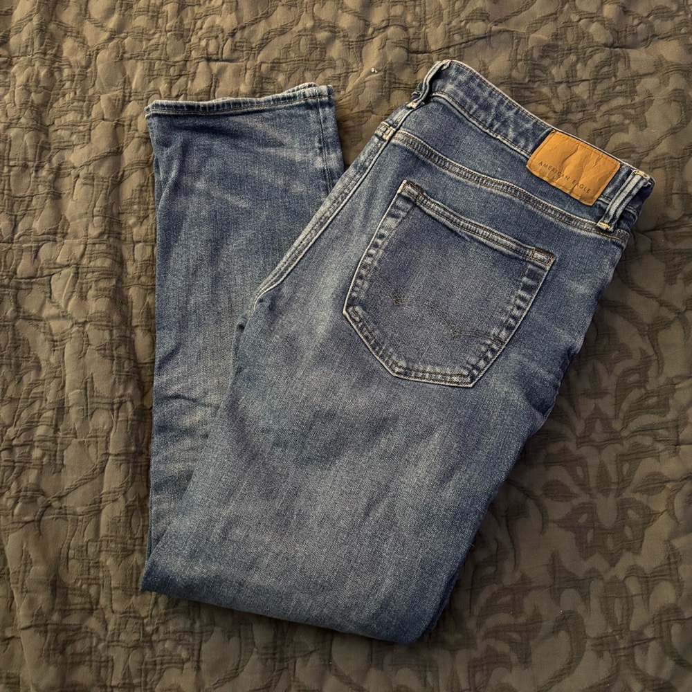 Like New American Eagle Men's Blue Jeans